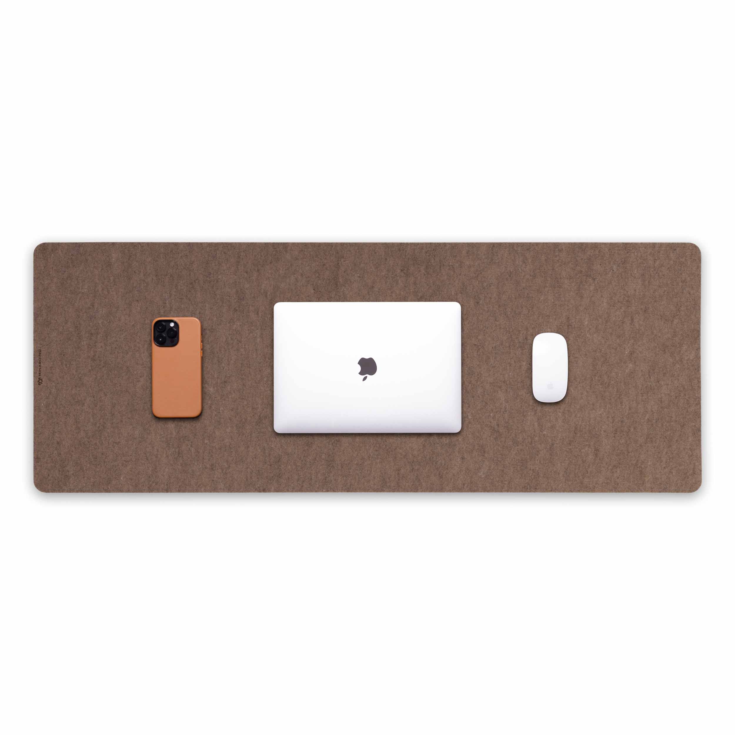 Minardino Milanese Caramel Medium Plus Woolfelt Deskpad Minardino Milanese Caramel Medium Plus Woolfelt Deskpad